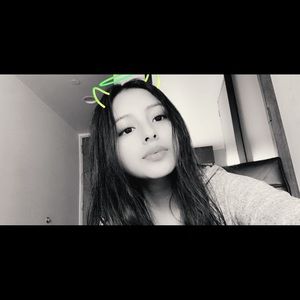 Meet your Posher, Antonia